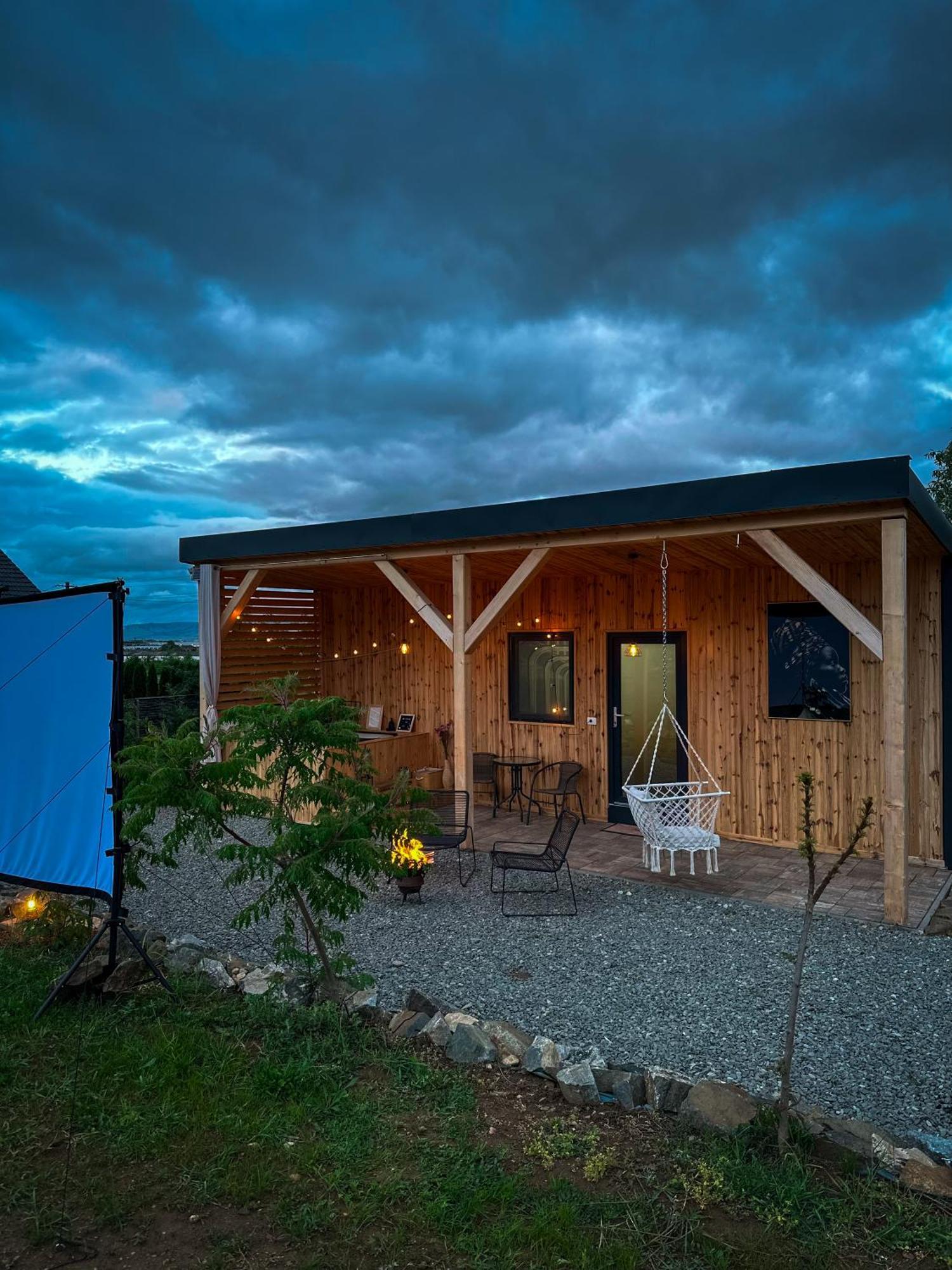 Kubiq Transalpina Villa Petresti Exterior foto