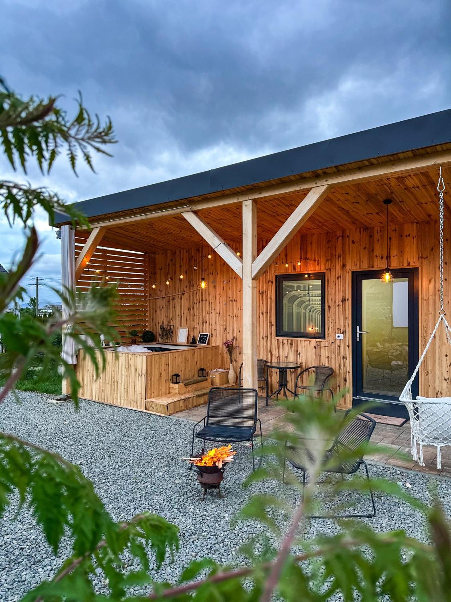 Kubiq Transalpina Villa Petresti Exterior foto