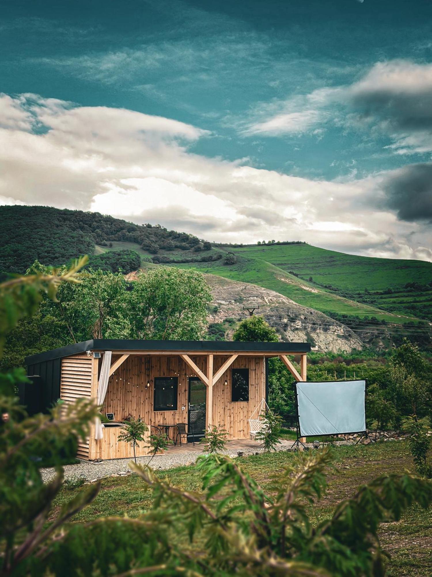 Kubiq Transalpina Villa Petresti Exterior foto
